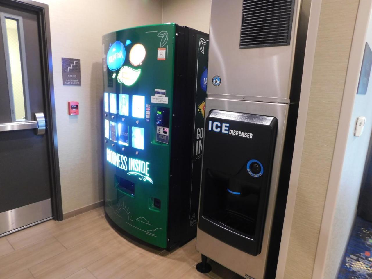 コンフォート イン St. Clairsville エクステリア 写真